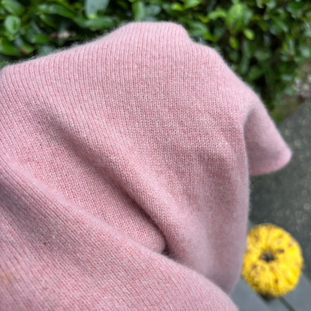 Pink Cashmere Sweater Small Petite Romantic Cottagecore Soft Girl Feminine Clean - Picture 10 of 11